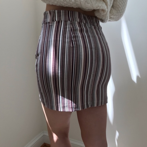 F21 corduroy mini skirt! - Picture 3 of 7